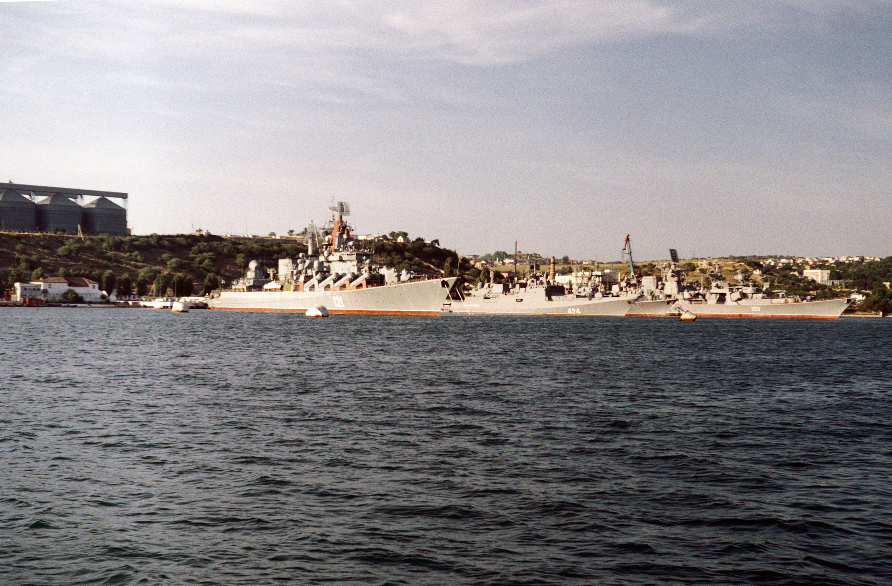 бухта военных кораблей севастополь
